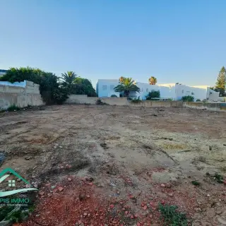 Terrain constructible de 1 065 m² à deux pas de la plage de Mansoura — photo 2