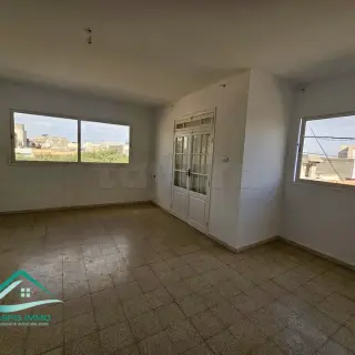 Maison avec rez-de-chaussée, appartement indépendant et garage sur 292 m² — photo 4