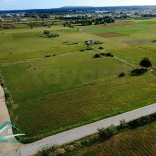 Terrain d'habitation de 800 m² à deux façades sur la route de la plage — photo 2