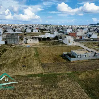Terrain d'habitation de 410 m² à cité Riadh 3, Kélibia — photo 2
