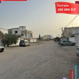 Terrain d'angle de 488 m² à vocation R+2 dans un quartier calme à Bouhsina — photo 2