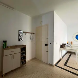 Appartement S+2 de 70 m² avec ascenseur et parking à Borj Louzir — photo 3