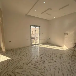 Appartement S+3 rénové de 160 m² au centre-ville de Tunis