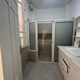 Appartement S+3 rénové de 160 m² au centre-ville de Tunis — photo 3