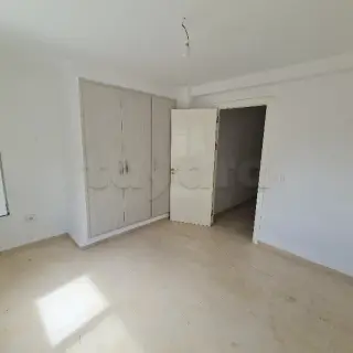 Appartement S+3 de 143 m² avec titre bleu à El Mourouj 6 — photo 2