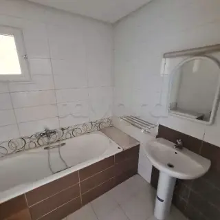 Appartement S+3 haut standing de 140 m² aux Jardins d'El Menzah — photo 3