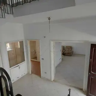 Villa auf zwei Ebenen mit 200 m², 500 m vom Strand in Nabeul