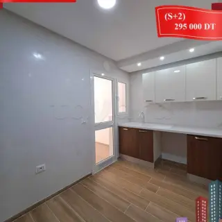 Appartement S+2 au rez-de-chaussée en résidence gardée à Sahloul — photo 4