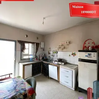 Maison de plain-pied avec deux terrasses à Cité Riadh 5 — photo 4