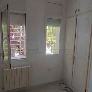Villa de six pièces sur deux niveaux avec jardin à El Menzah 9 — photo 3