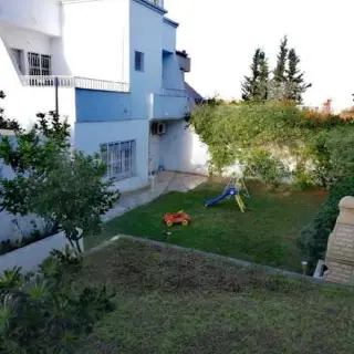 Villa triplex de 249 m² avec jardins, garage et terrasse à Raoued — photo 5