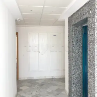 Immeuble neuf de 1830 m² couverts avec plateaux open space à Montplaisir