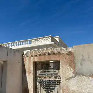 Maison S+5 de style ancien avec terrasse et majel à Kaâniche — photo 5
