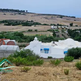 Terrain de 1200 m² sur une colline avec vue sur mer et ville — photo 5