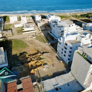 Terrain d'habitation de 193 m² à 100 mètres de la plage — photo 3
