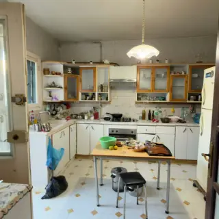 Triplex avec jardin et grande terrasse en résidence fermée à El Menzah 9 — photo 2