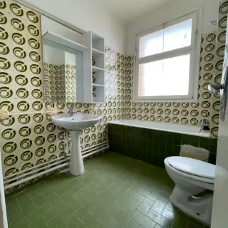 Appartement S+2 de 100 m² au 9e étage avec vue dégagée à El Menzah 6 — photo 2
