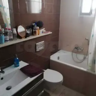 Appartement spacieux de trois chambres en résidence calme à La Soukra — photo 2