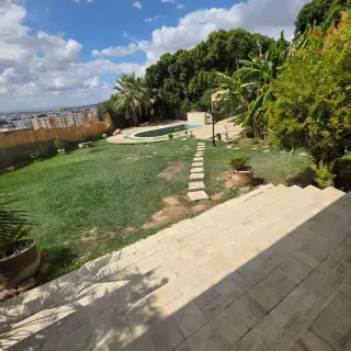 Villa avec piscine, jardin et trois suites dans un cadre paisible à El Manar 1
