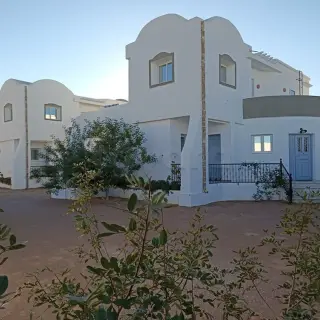 Deux villas titrées de 150 m² chacune sur un terrain de 1885 m² à Midoun, Djerba — photo 3