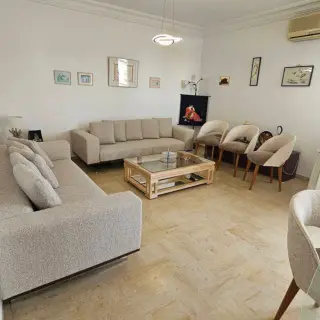 Appartement S+3 lumineux avec parking privatif à Ennasr 2 — photo 3