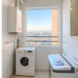 Appartement S+2 de 128 m² au 4ᵉ étage avec balcon et parking — photo 4