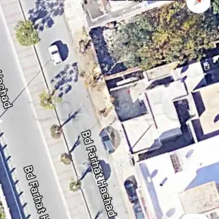 Terrain de 400 m² sur rue principale, idéal pour un projet commercial