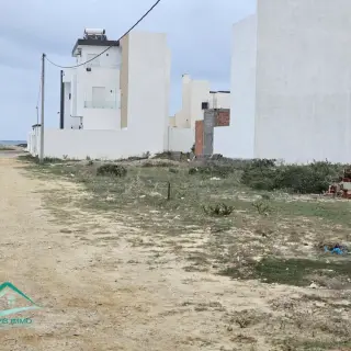 Terrain de 270 m² à 50 mètres de la plage, avec titre foncier — photo 4