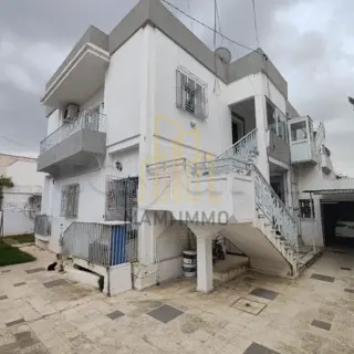 Villa avec deux appartements S+2 et un étage S+4 — photo 2
