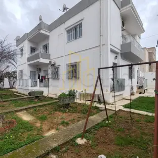 Villa avec deux appartements S+2 et un étage S+4 — photo 4