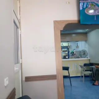 Murs de local commercial loué de 62 m², exploité en cafétéria, à Mégrine Jaouhara — photo 4