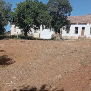 Bâtisse coloniale à rénover sur 3400 m² avec vue sur le Djebel Ressas — photo 2