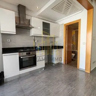 Appartement S+1 au 2e étage avec parking et titre individuel — photo 4