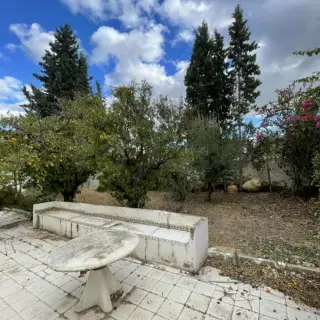 Villa sur deux niveaux avec jardin et chauffage central — photo 3