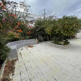 Villa sur deux niveaux avec jardin et chauffage central — photo 4