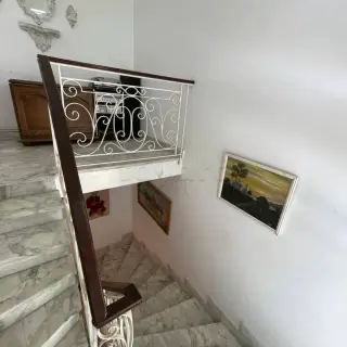 Villa de 600 m² bâtis avec jardin, studio indépendant et garage — photo 4