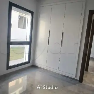Appartement S+2 de 97 m² avec jardin privé et terrasse — photo 3