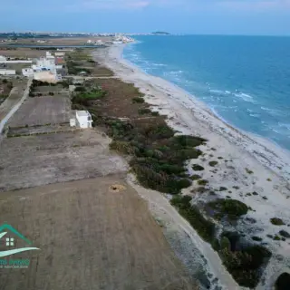 Terrain d’habitation 340 m² pieds dans l’eau à plage dherwa Kelibia — photo 3