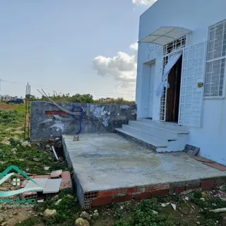 Unfertiges Haus zu verkaufen in Kélibia, in der Nähe des Strandes