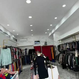 Fonds de commerce d'angle de 98 m² avec 4 grandes vitrines à l'Aouina — photo 3
