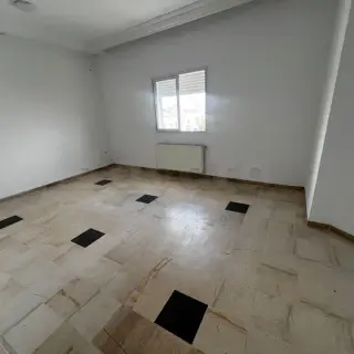 ENNKHILETE - ARIANA:  APPARTEMENT S+3 A LOUER — photo 3