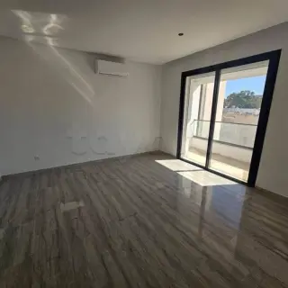 Bureau neuf haut standing à louer - Riadh Andalous