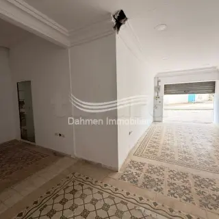 Local commercial de 62 m² en fonds et murs avec titre individuel, Sousse Ville — photo 2