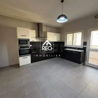 À Louer  : Un Superbe appartement  S+3 aux berges du Lac 2 — photo 2