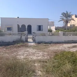 À VENDRE – Villa S+3 pieds dans l’eau à Menzel Temime — photo 2