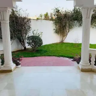 A Vendre villa haut standing a la Soukra Chotrana 3 — photo 4