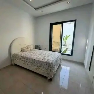 Villa indépendante haut standing S+3 avec studio indépendant et piscine à Kélibia — photo 4