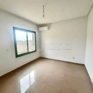 ENNASR 2 | ÉLÉGANCE, CONFORT & ESPACE VERT – APPARTEMENT S+2 AVEC JARDIN PRIVATIF A LOUER  — photo 4