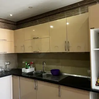 Étage de villa S+2 au deuxième étage avec balcon