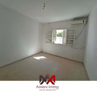Appartement S+3 de 130 m² en rez-de-chaussée avec grande terrasse à Fouchana — photo 5